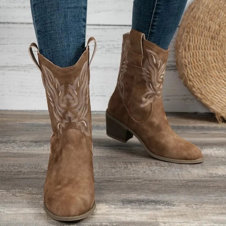 מגפי בוקרים "אליס" בעיצוב ייחודי - נעלי אביגיל