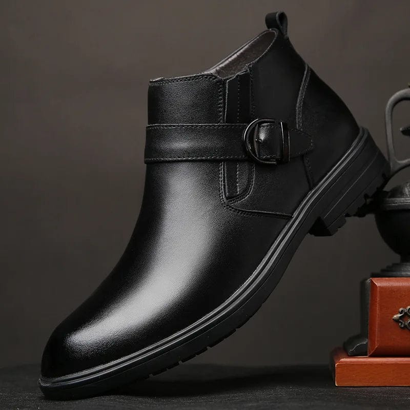 מגפוני עור "לוצ'י מונטנה" עם אבזם - נעלי אביגיל