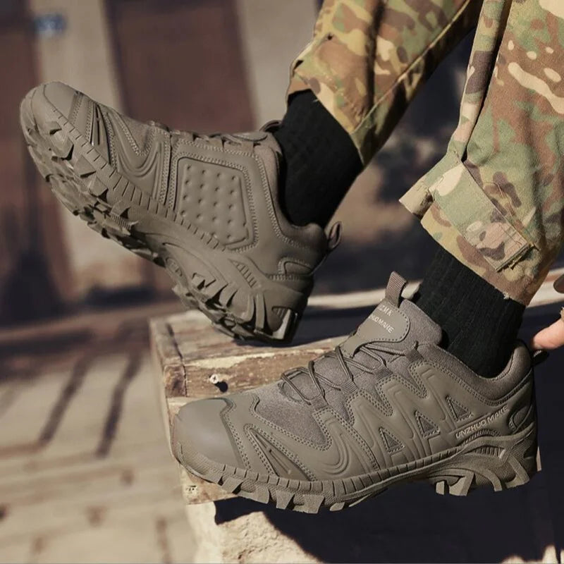 נעלי הרים 'R-Bust' טקטיות