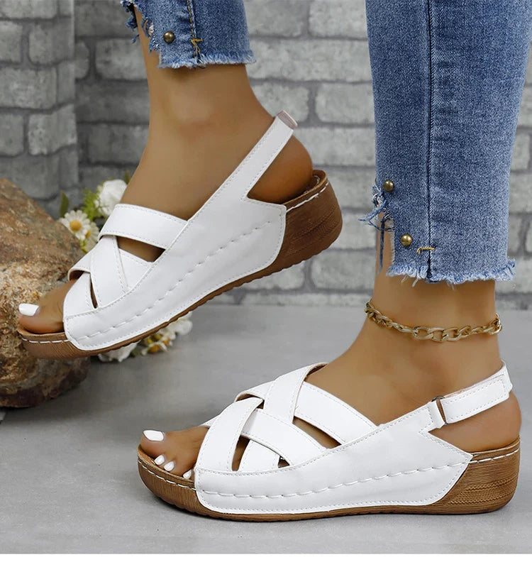 סנדלי "אוקספורד" בעיצוב ייחודי