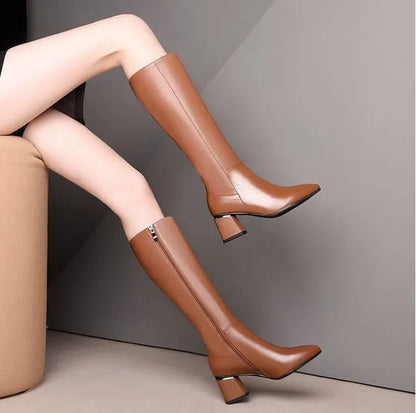 מגפי נשים "מרטין" עקב גבוהה - נעלי אביגיל