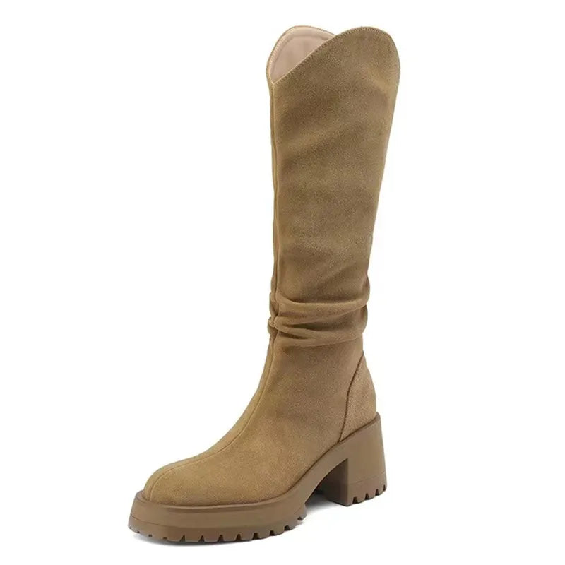 מגפי עקב זמש "לורן" גבוהות - נעלי אביגיל בז' / 35