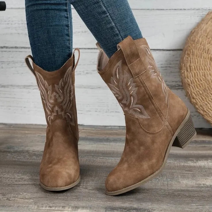 מגפי בוקרים "אליס" בעיצוב ייחודי - נעלי אביגיל