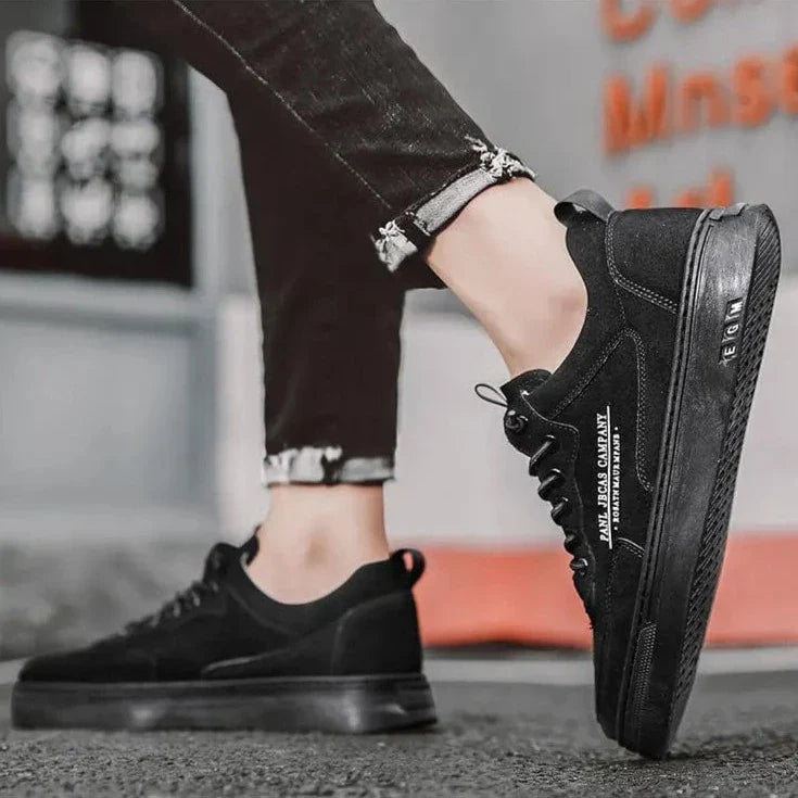 נעלי סניקרס "Solid" מעוצבות קולקציה חדשה - נעלי אביגיל