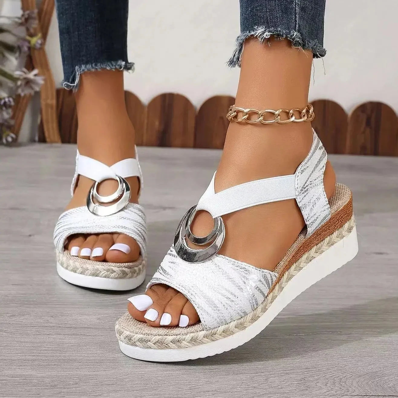 נעלי "ורוניקה" בעיצוב מנומר