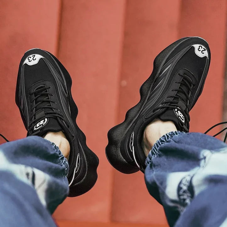 נעלי ספורט 'Artical' בעיצוב ייחודי