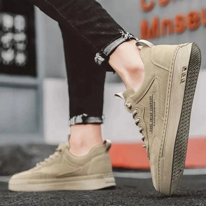 נעלי סניקרס "Solid" מעוצבות קולקציה חדשה - נעלי אביגיל