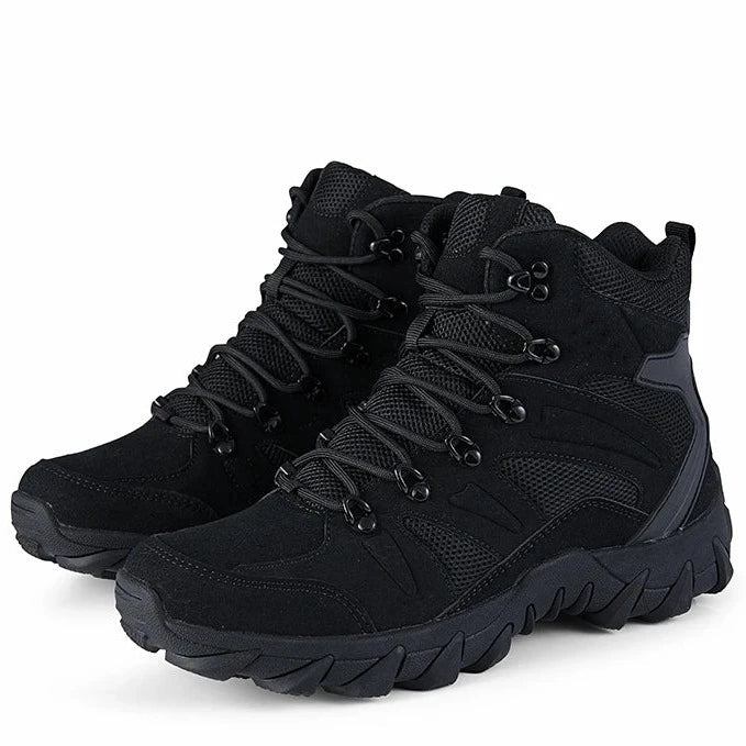 נעלי "קומבט" טקטיות לטיולים ומסעות