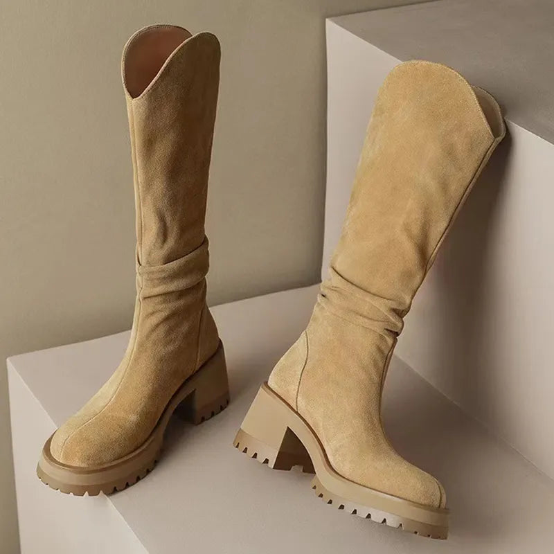 מגפי עקב זמש "לורן" גבוהות - נעלי אביגיל