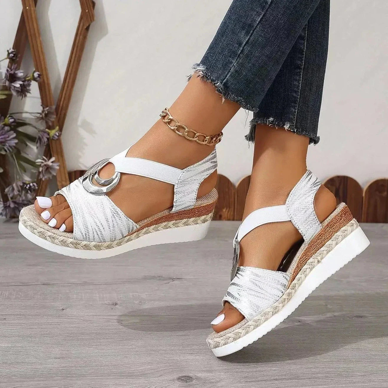 נעלי "ורוניקה" בעיצוב מנומר